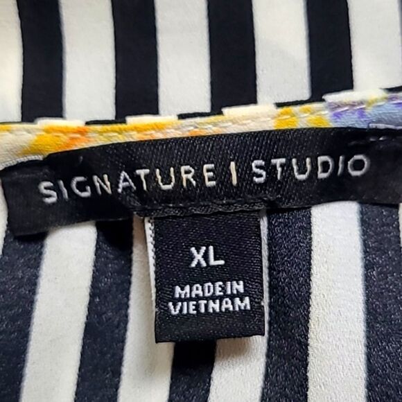 Signature Studio Black & White Aysemetrical Stripe Floral Top Side Tie, Size XL - Picture 9 of 10